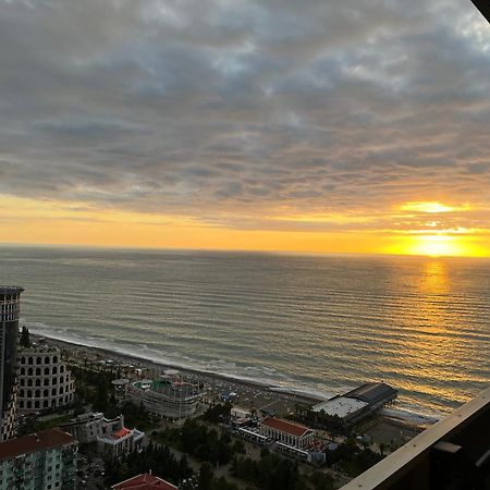 Orbi City Seaview Batumi Esterno foto